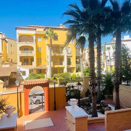 Beach Apartament In Torrevieja Esterno foto