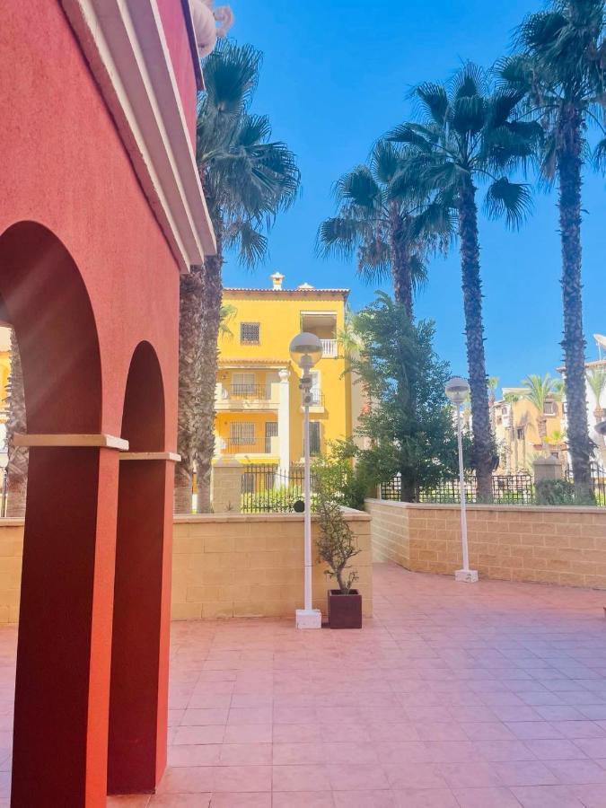 Beach Apartament In Torrevieja Esterno foto