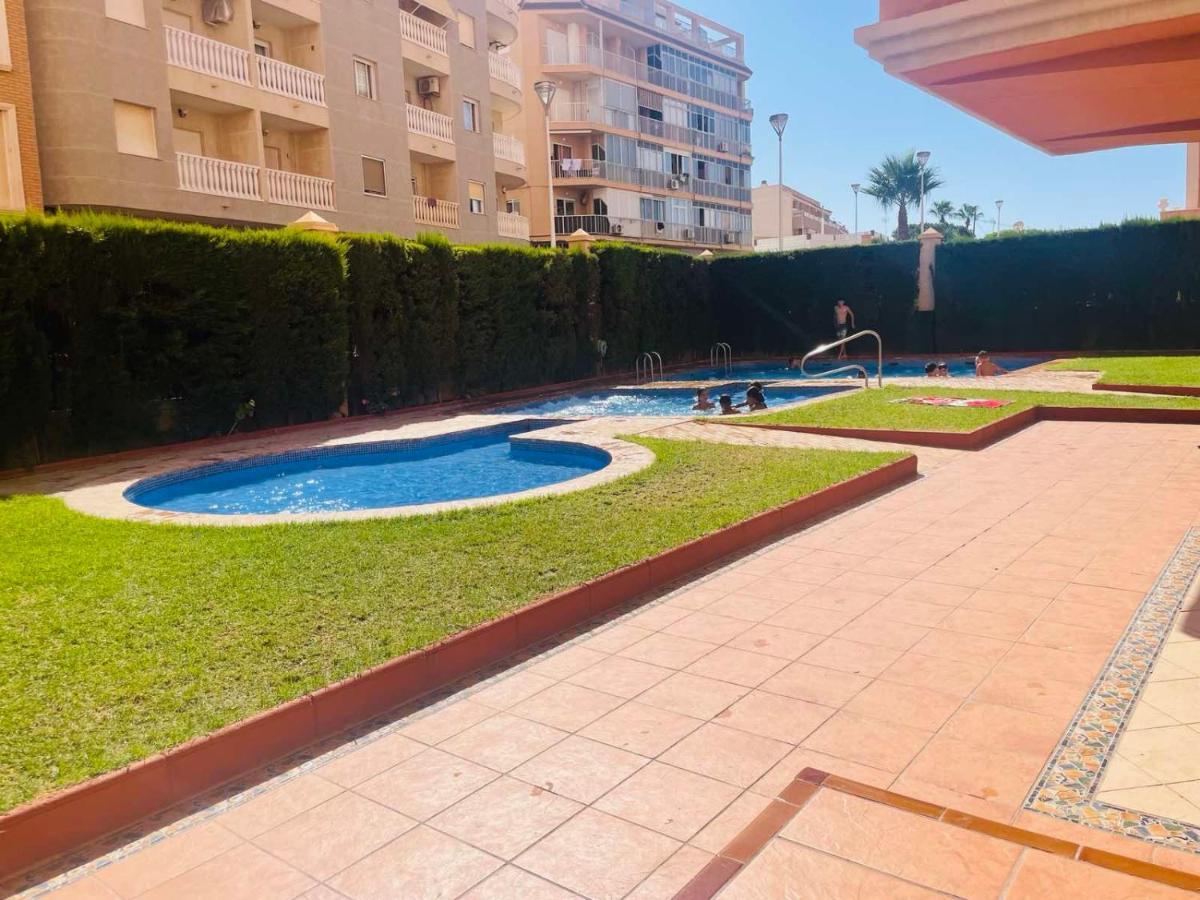 Beach Apartament In Torrevieja Esterno foto